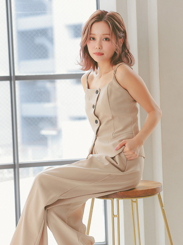 ボタンキャミ×ワイドパンツセットアップのイメージ画像3