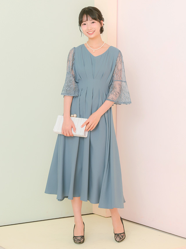 シャーリングXシルエットパーティードレスのフロント全身