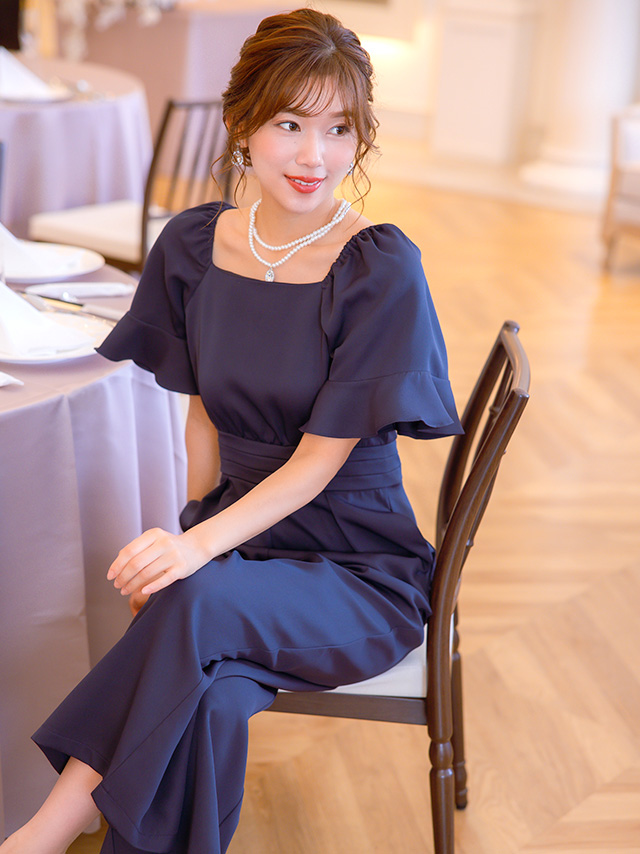 スクエアネックワイドパンツ結婚式パーティードレスのイメージ画像3