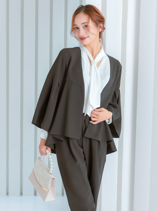 フレアスリーブジャケットテーパードパンツセットアップセレモニースーツのイメージ画像3