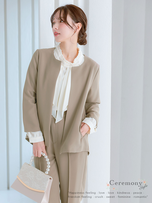 ノーカラージャケット＆ストレートパンツセットアップスーツのイメージ画像1