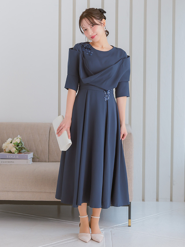 スパンコール花刺繍立体スリーブAラインパーティードレス 結婚式 二次会のフロント全身