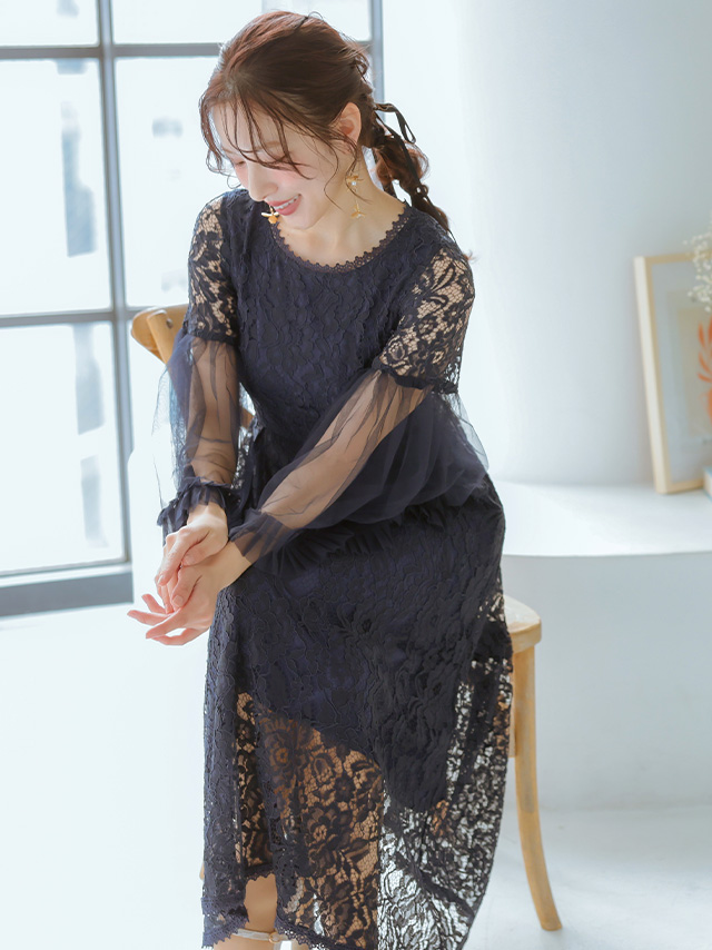 長袖フレアチュールスリーブ×レースワンカラーフレアパーティードレスのイメージ画像4
