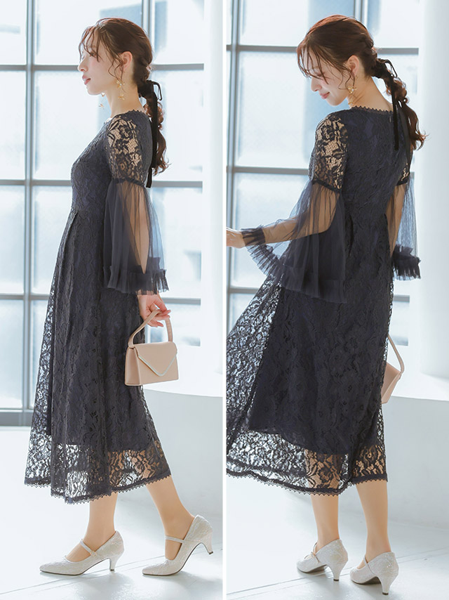長袖フレアチュールスリーブ×レースワンカラーフレアパーティードレスのサイドバッグ全身