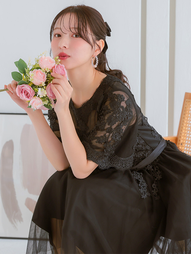 フラワーレース刺繍×チュールスカートパーティードレスのイメージ画像3