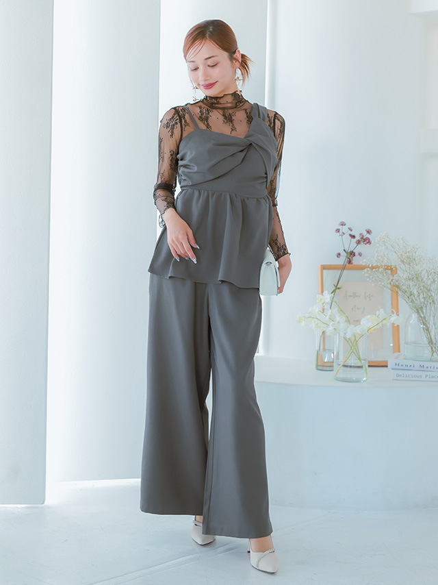 長袖レースインナー付きクロスデザインペプラムセパレートパンツドレス 結婚式 二次会のフロント全身