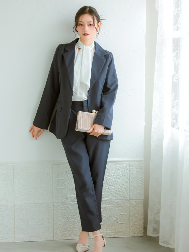 フロントボタンVネックベスト×ロング丈ジャケット×ストレートパンツ3点セットセレモニースーツのイメージ画像4