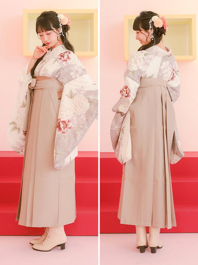 アイボリー生地に花柄着物×ベージュ袴3点セットのサイドバッグ全身