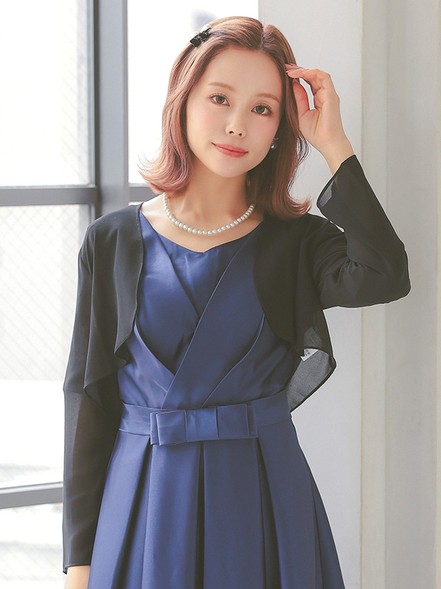 シフォン長袖ボレロのフロント全身