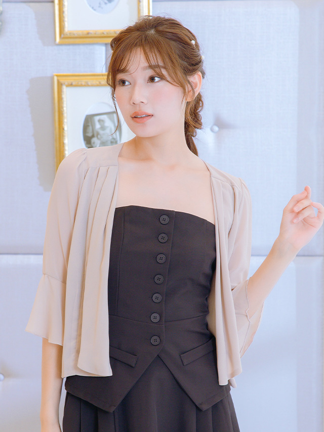 シフォンベルフレアスリーブ七分袖ボレロのフロント全身