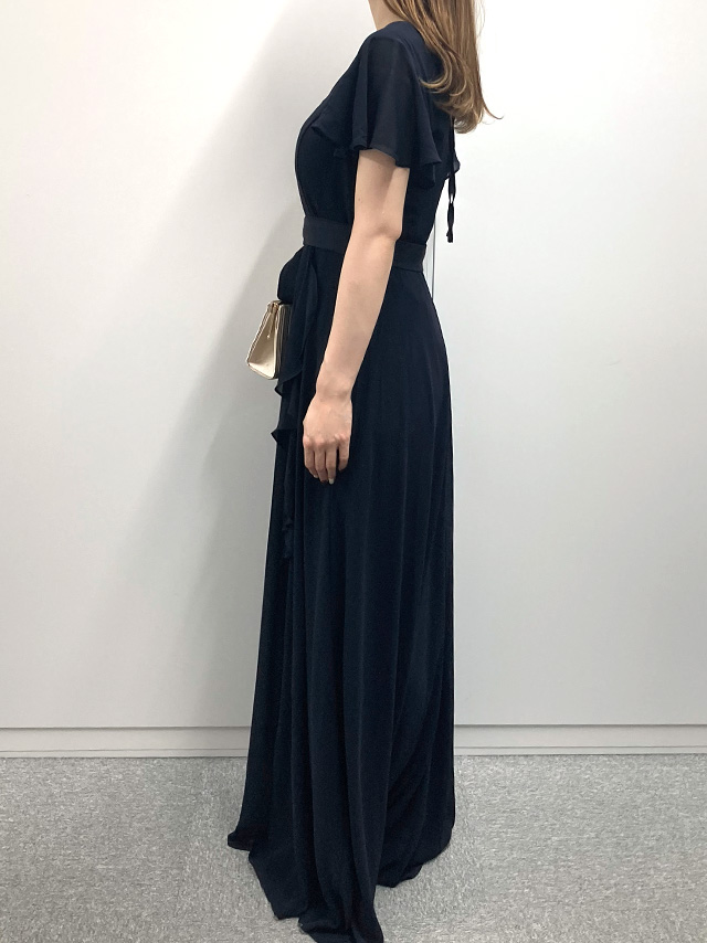 159cmスタッフによるスクエアネックスリットロング丈パーティードレスのサイド画像
