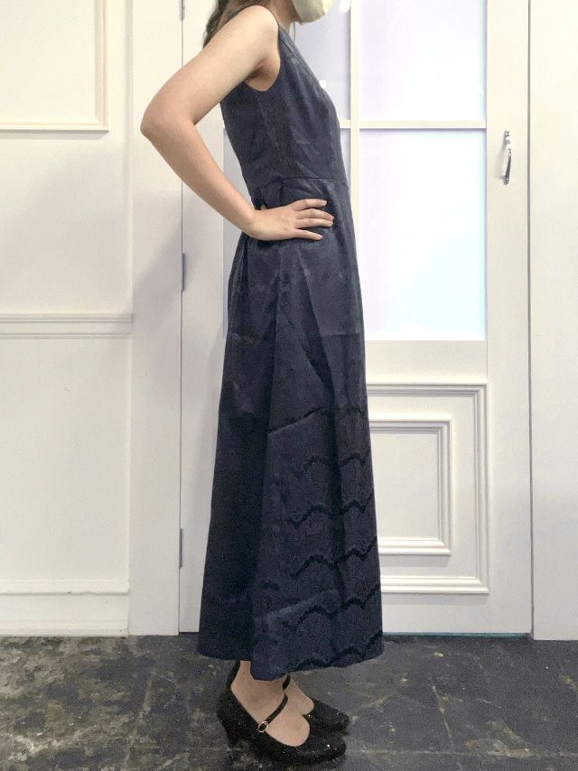 スタッフR着用のサイド画像2