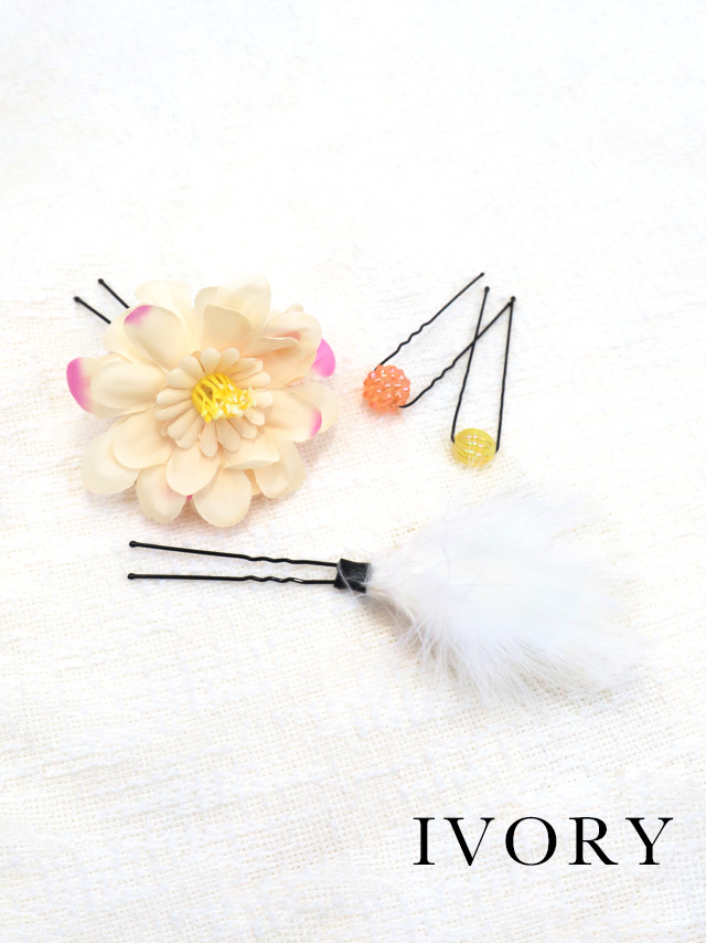  フェザー付きUピンフラワー浴衣ヘアアクセサリー4点セットのイメージ画像2 