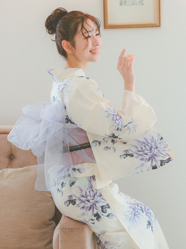 薄紫菊模様クリーム色生地レディース浴衣3点セットのイメージ画像1
