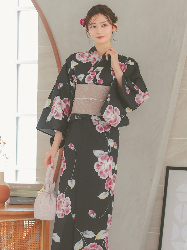 黒地グラデーション花セパレート浴衣のイメージ画像3