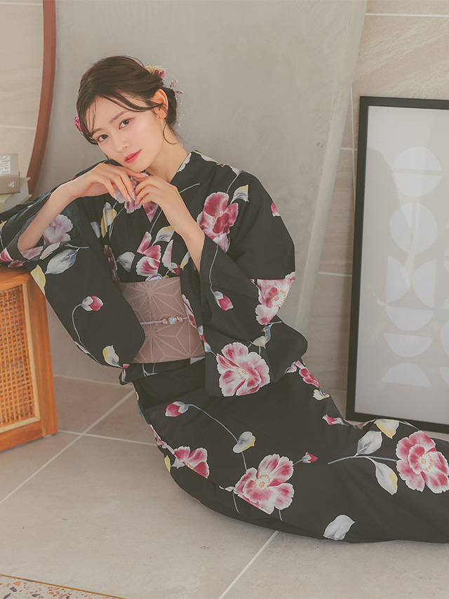黒地グラデーション花セパレート浴衣のイメージ画像4