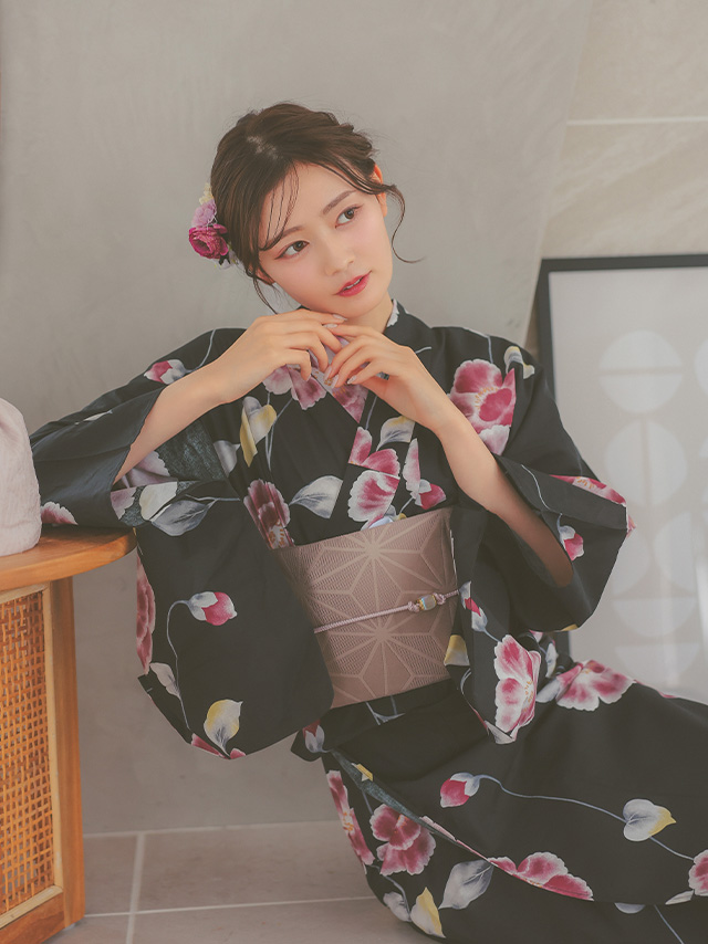 黒地グラデーション花セパレート浴衣のイメージ画像5