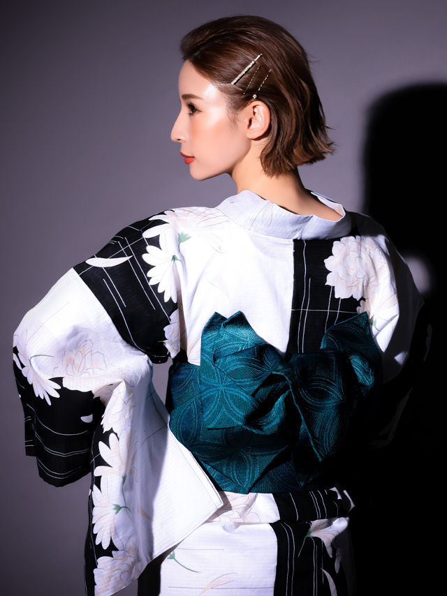 粋な白牡丹柄 浴衣2点セットのイメージ画像4