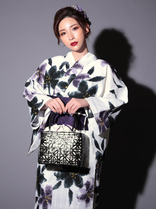 水彩百合の粋な白地浴衣 浴衣2点セットのイメージ画像1