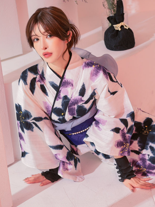 水彩百合の粋な白地浴衣 浴衣2点セットのイメージ画像2