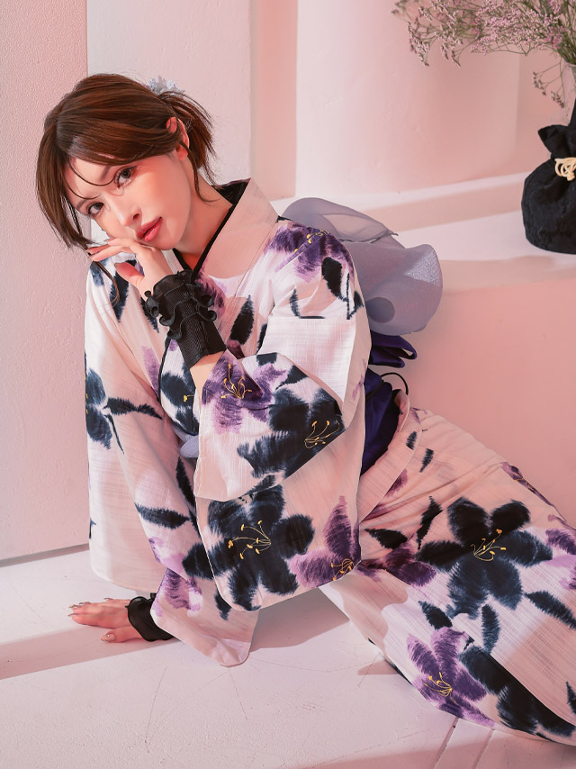 水彩百合の粋な白地浴衣 浴衣2点セットのイメージ画像3