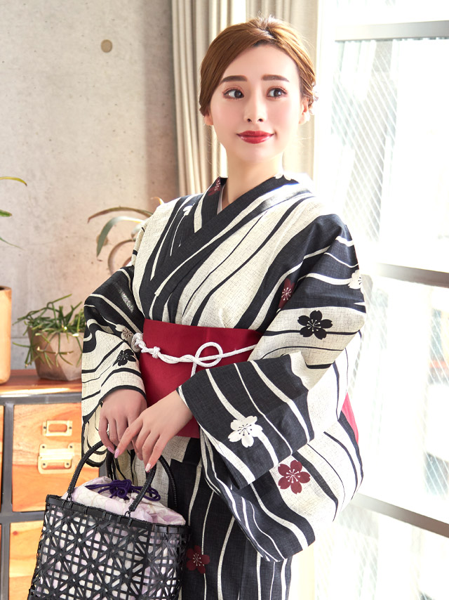 流水紋と水彩金魚柄 クリーム地浴衣 浴衣2点セットのイメージ画像1