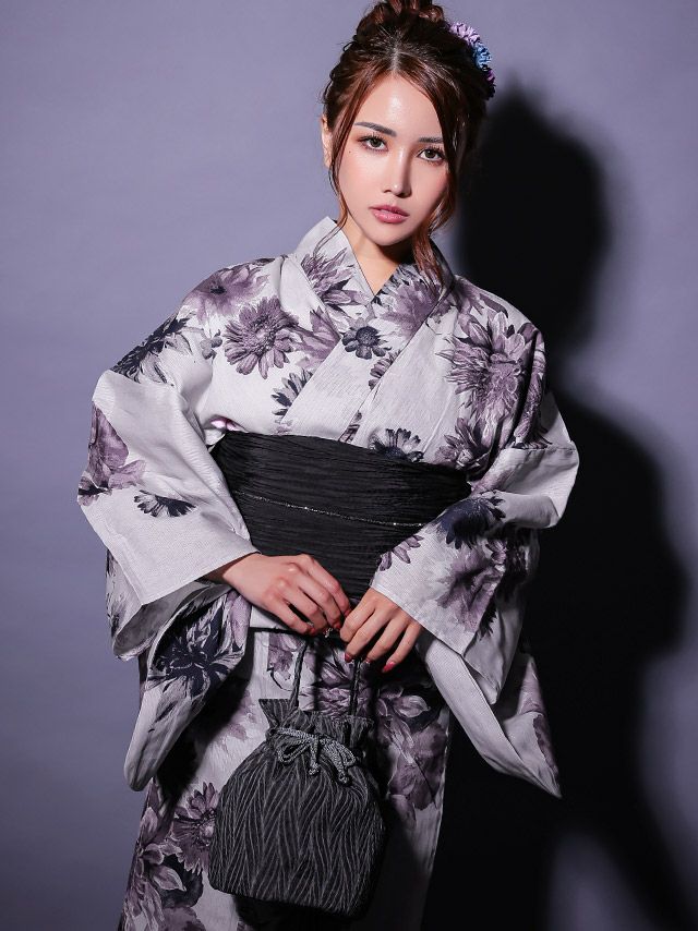 グレー生地ヴィンテージフラワー柄レディース浴衣3点セットのイメージ画像1