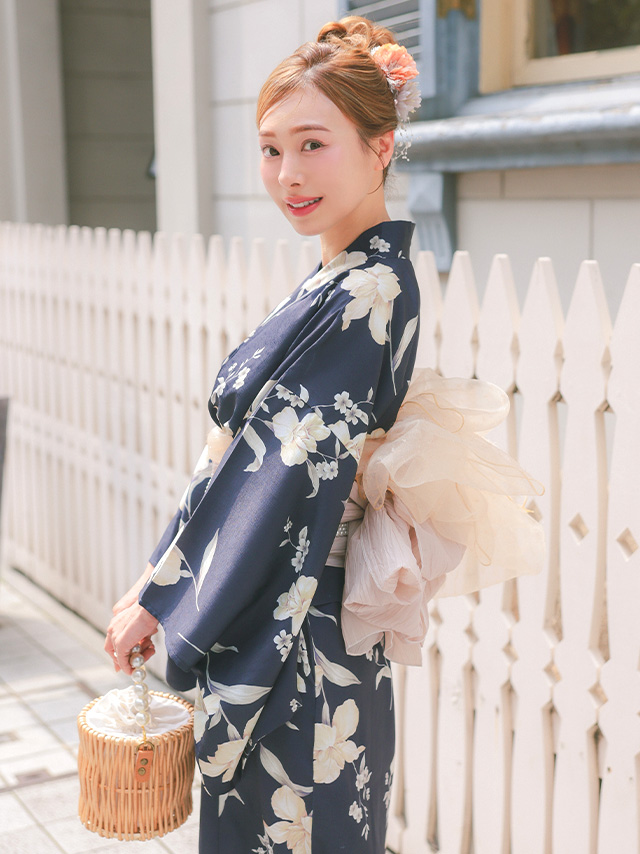 水色地に青色花柄ストライプ模様2wayワンピース浴衣3点セットのイメージ画像3