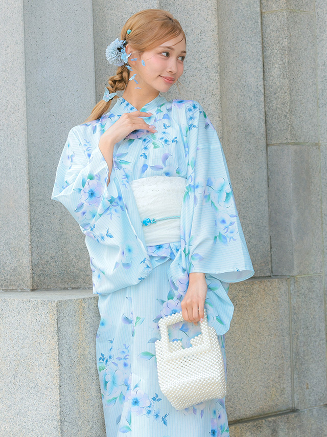 水色地に青色花柄ストライプ模様2wayワンピース浴衣3点セットのイメージ画像2