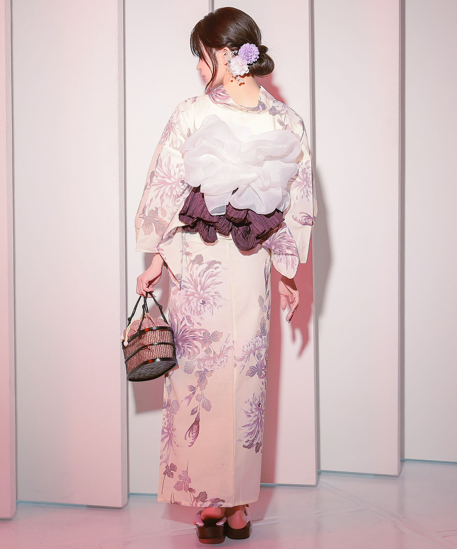 乱菊柄生成り地大人の浴衣3点セット レディース浴衣のサイドバッグ全身