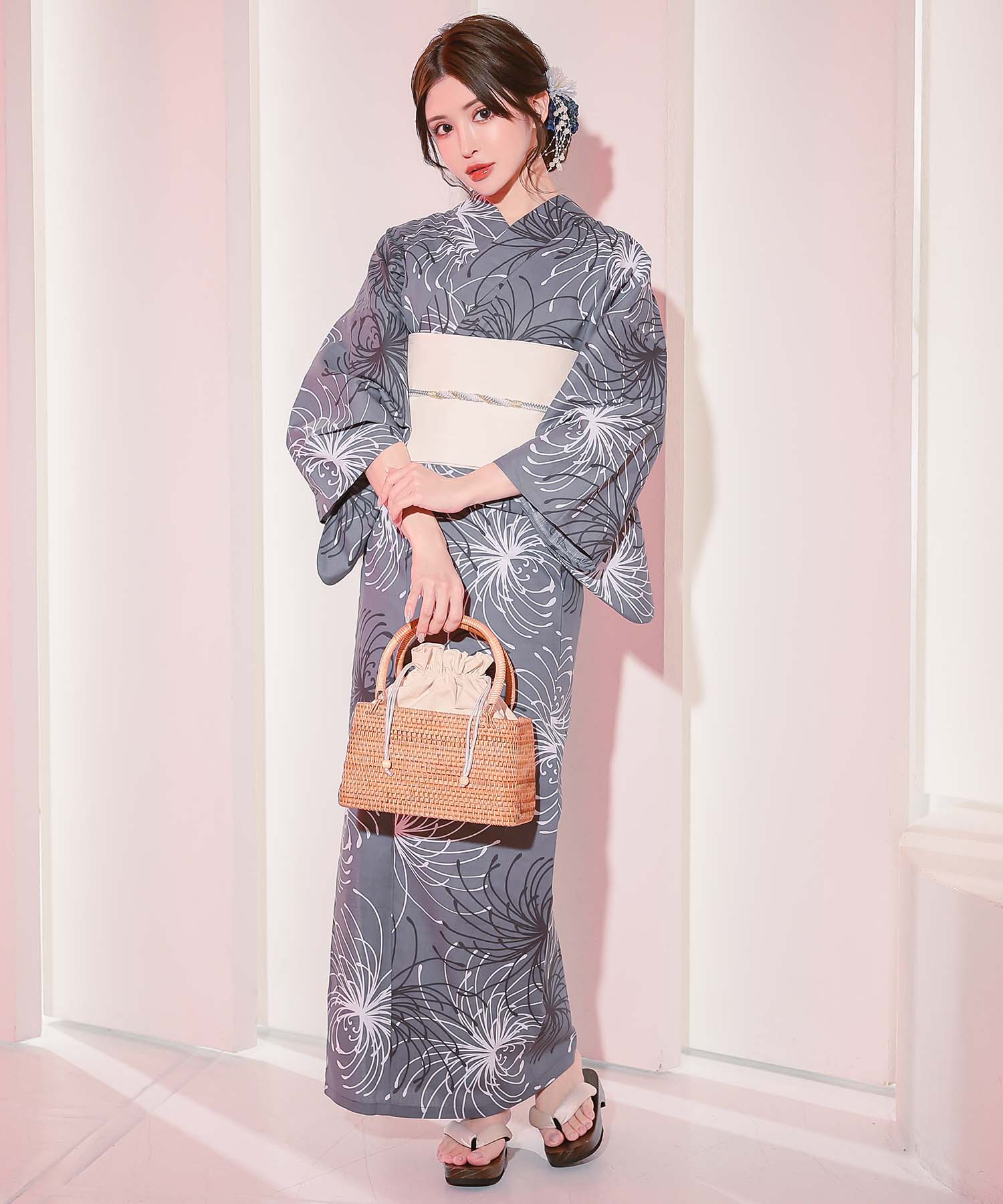 グレー地にシックなモノトーン糸菊 大人の2点セットレディース浴衣