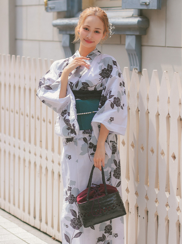 白地に水彩ブルー花柄フェミニン2wayワンピース浴衣3点セットのイメージ画像1