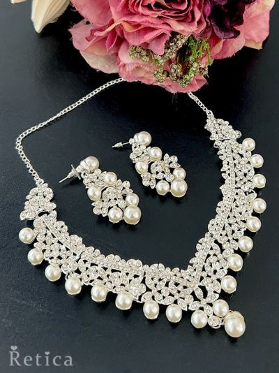 パール×ビジューデザインアクセサリーセット(ネックレス×イヤリングorピアス)(シルバー)