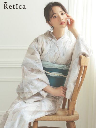 レトロ　ホワイトリーフ柄　ベージュ生地綺麗め大人の3点セットレディース浴衣(浴衣+平帯or作り帯+下駄)