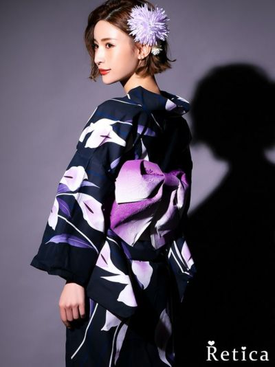 しっとり菖蒲の花　粋な大人の濃紺生地　大人の3点セットレディース浴衣(浴衣+平帯or作り帯+下駄)