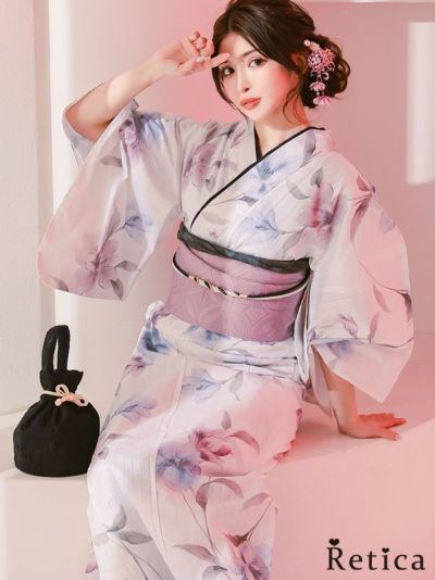 白地に２色の水彩フラワー 大人の3点セットレディース浴衣(浴衣+平帯or作り帯+下駄)