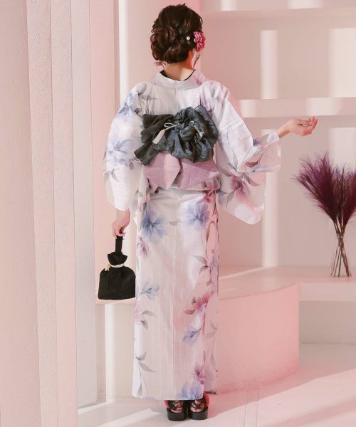 utatane｜utatane 高級変わり織 浴衣3点セット 白地に古典乱菊