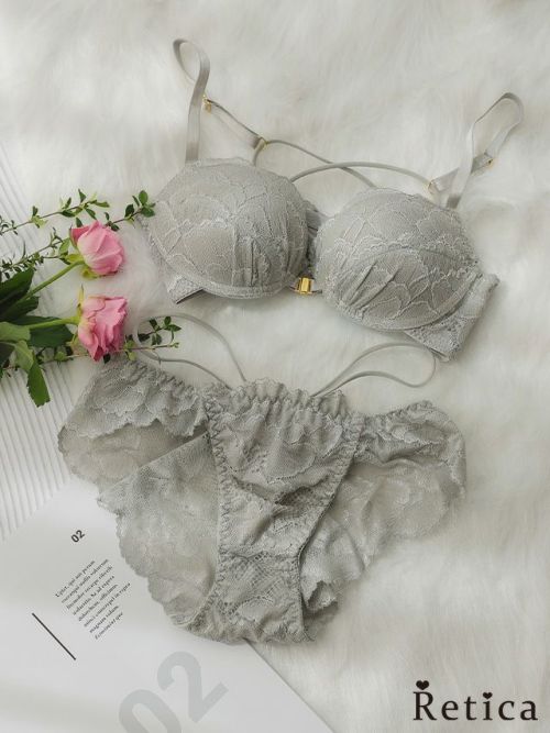 フロントホック&バッククロス花びら刺繍脇高ブラジャー&ショーツ
