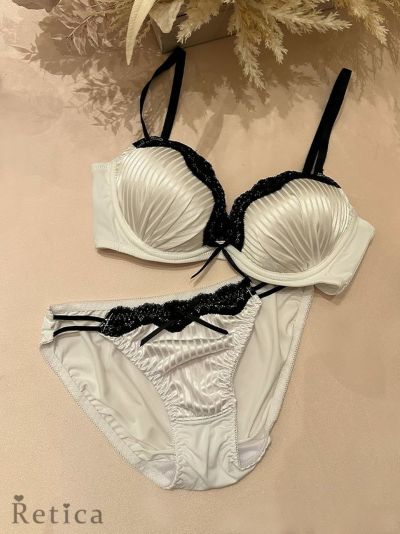 プリーツブラックレースリボンカップブラジャー&ショーツセット★(ホワイト)(B~D,70~75)