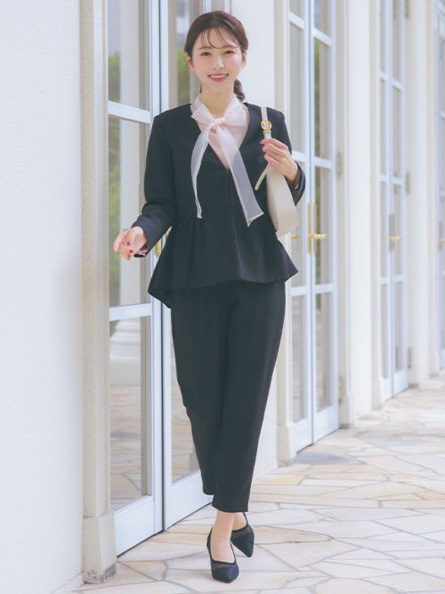 美品⭐︎エストネーション ノーカラー ペプラムスーツ セットアップ　美品 ESTNATION（エストネーション）の「ESTNATION ノーカラーぺ