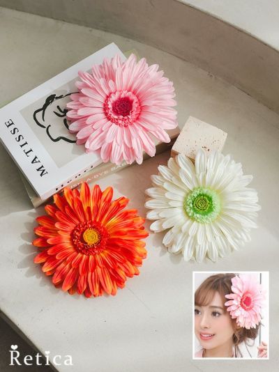 [SALE] フラワー髪飾りふんわり華やぐガーベラコサージュ (ホワイト/ピンク/オレンジ) [Retica/レティカ]