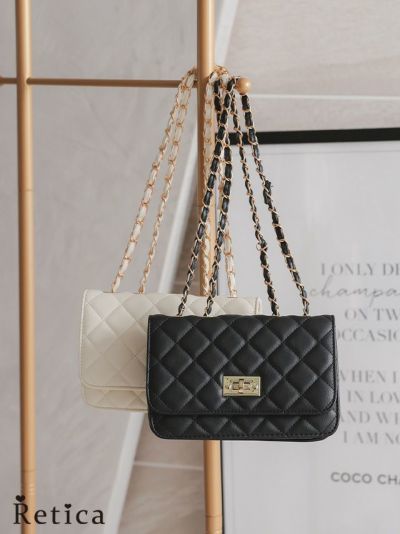 チェーンショルダーキルティングバッグ(アイボリー/ブラック)