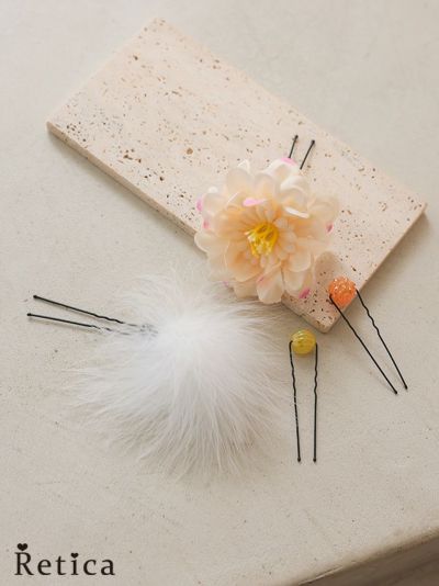 フェザー付きフラワー浴衣ヘアアクセサリー4点セット(アイボリー)