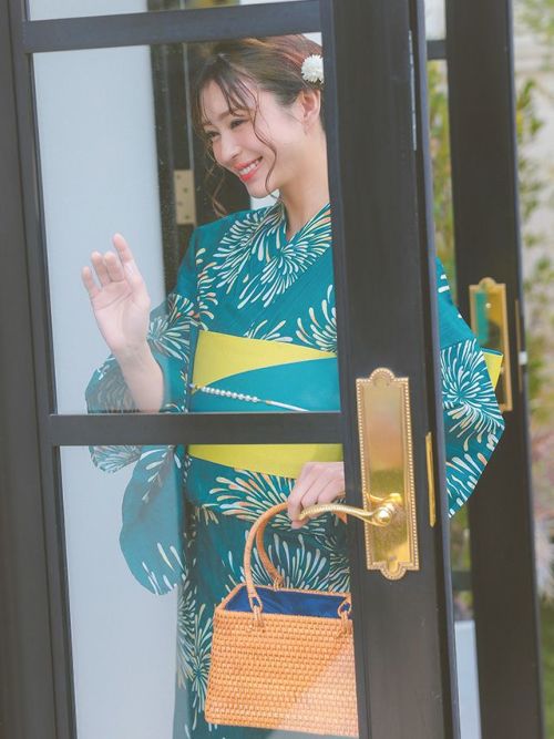 SALE] 青緑生地にカラフル鮮やか花火柄レディース浴衣3点セット