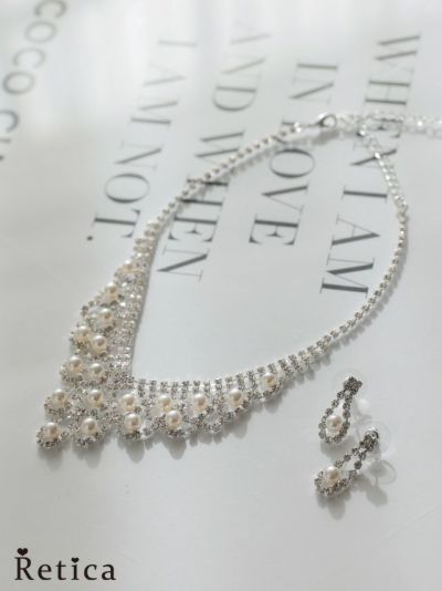 ラインストーン×パールアクセサリー2点セット[ネックレス＋ピアス](シルバー)